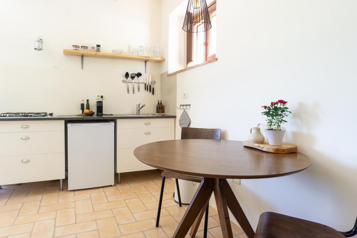 Rosa Nel Pozzo Apartments And B&B San Pietro  외부 사진