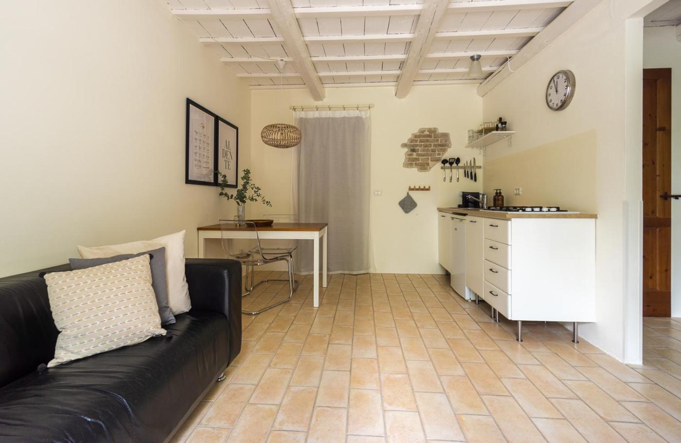 Rosa Nel Pozzo Apartments And B&B San Pietro  외부 사진