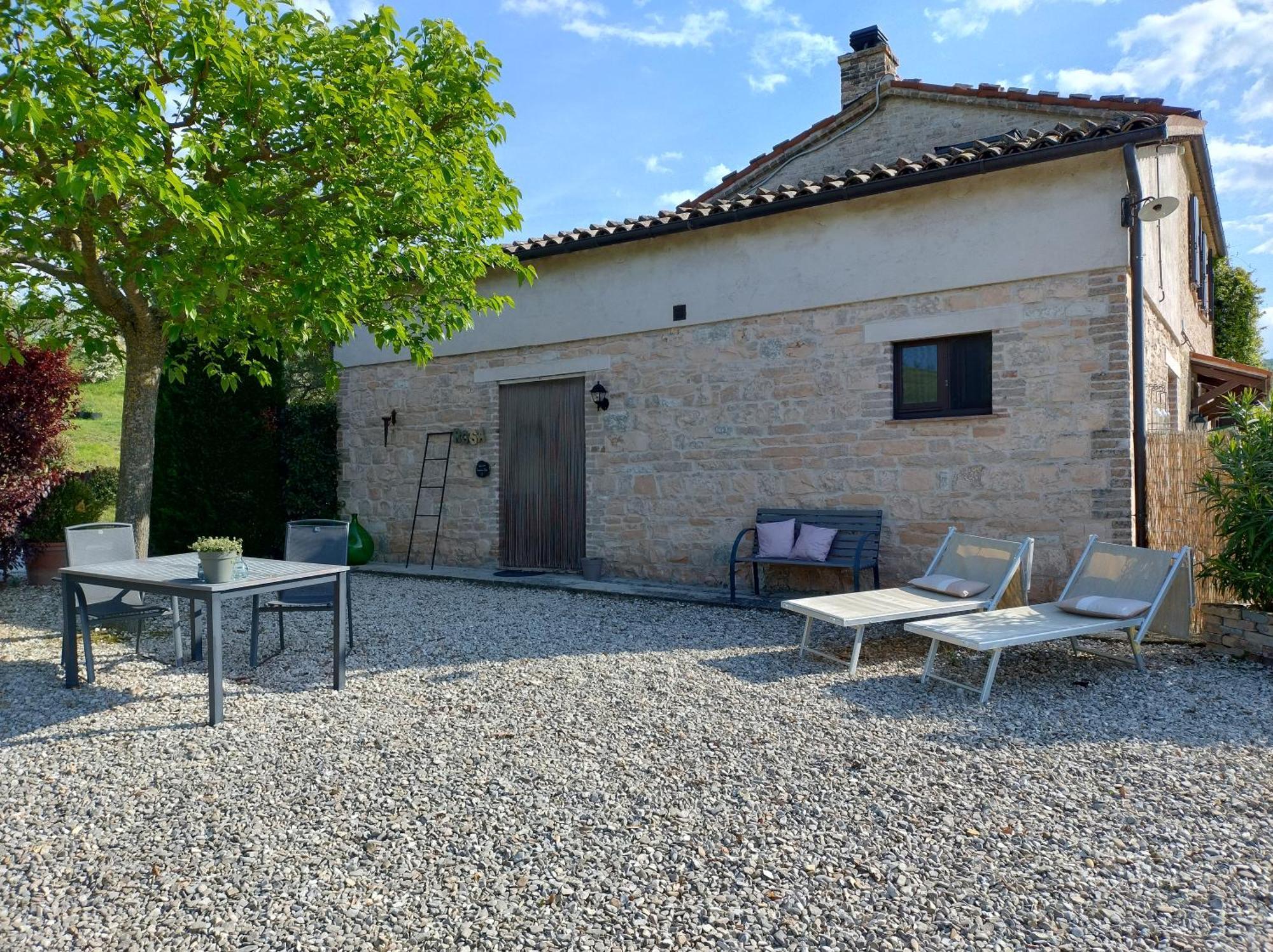 Rosa Nel Pozzo Apartments And B&B San Pietro  외부 사진