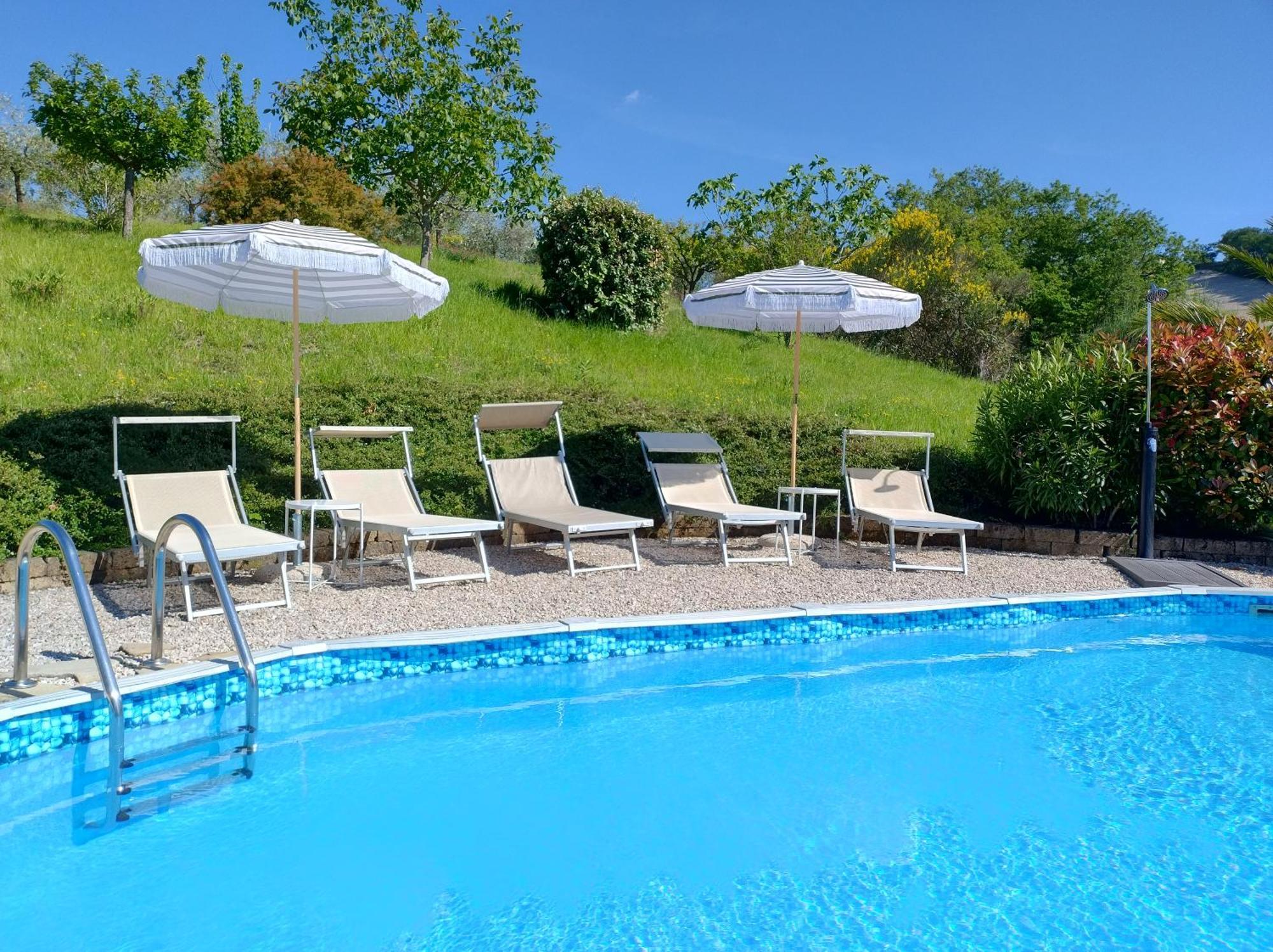 Rosa Nel Pozzo Apartments And B&B San Pietro  외부 사진