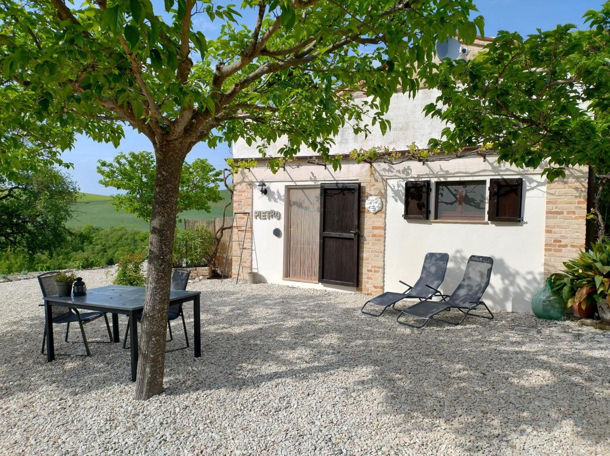 Rosa Nel Pozzo Apartments And B&B San Pietro  외부 사진