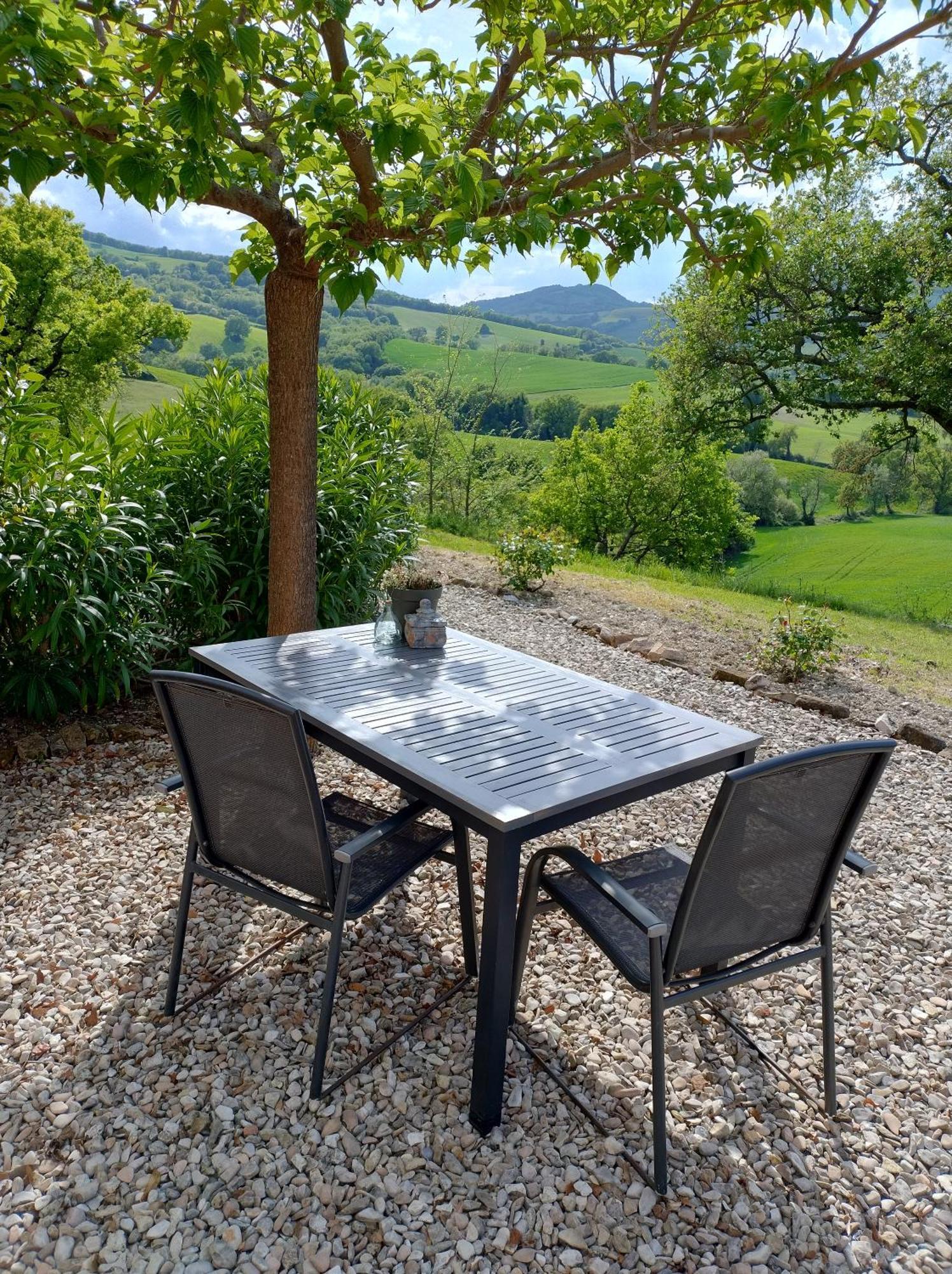 Rosa Nel Pozzo Apartments And B&B San Pietro  외부 사진